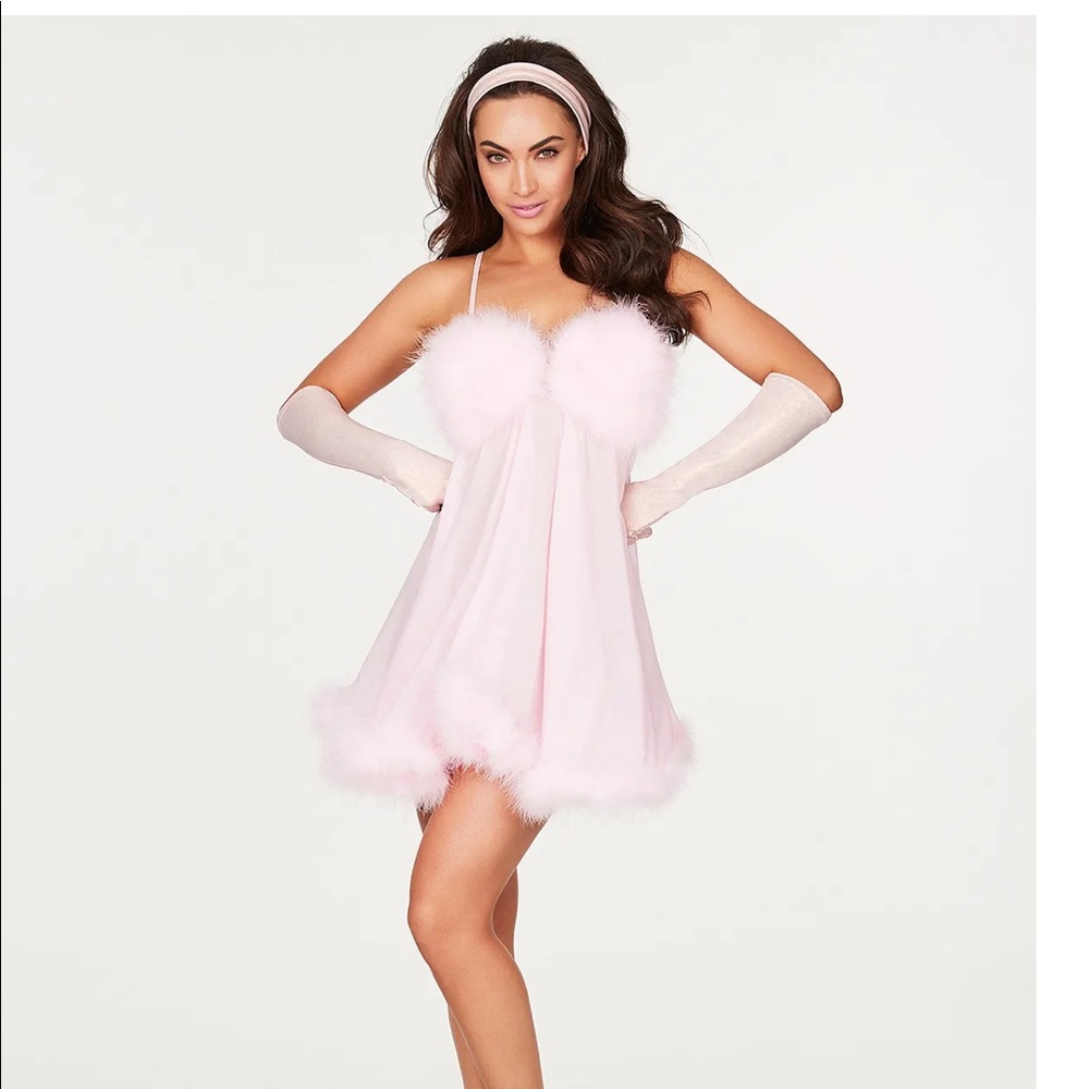 Femme Fatal costume